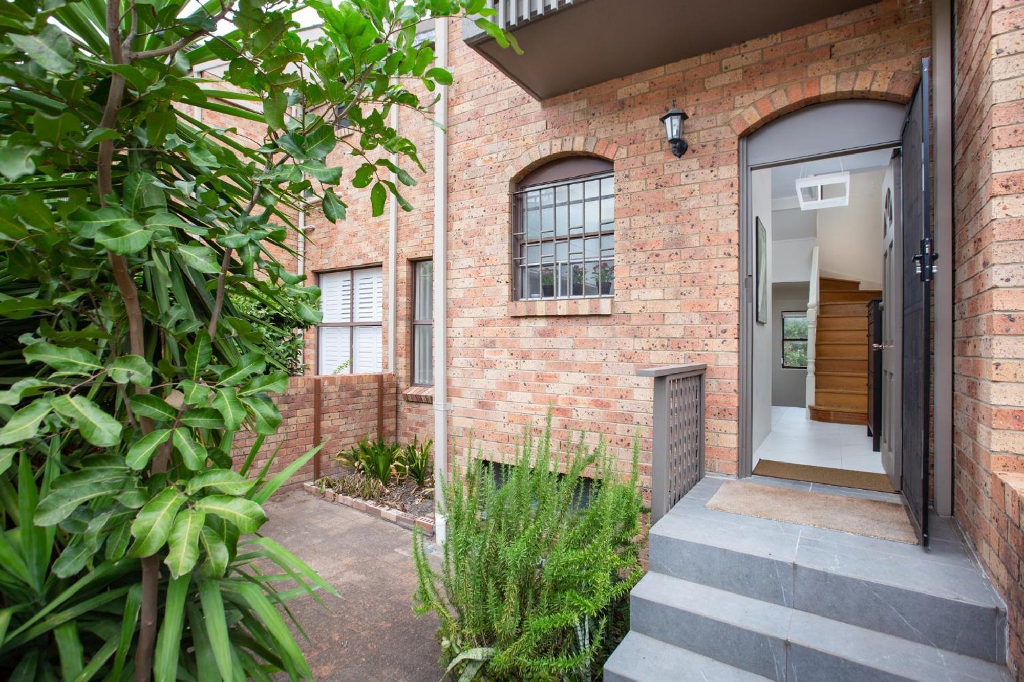 Spacious 3-Bed Townhouse In Stylish Balmain Sydney Luaran gambar